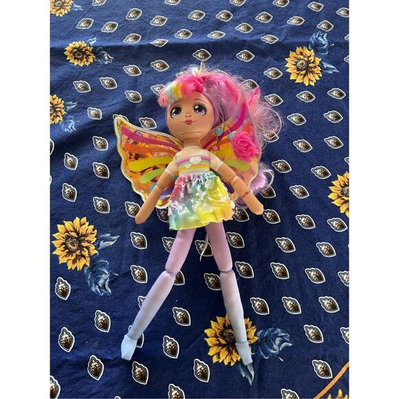 Dream Seekers Series 2 - Hope Doll - Picture 1 of 7
